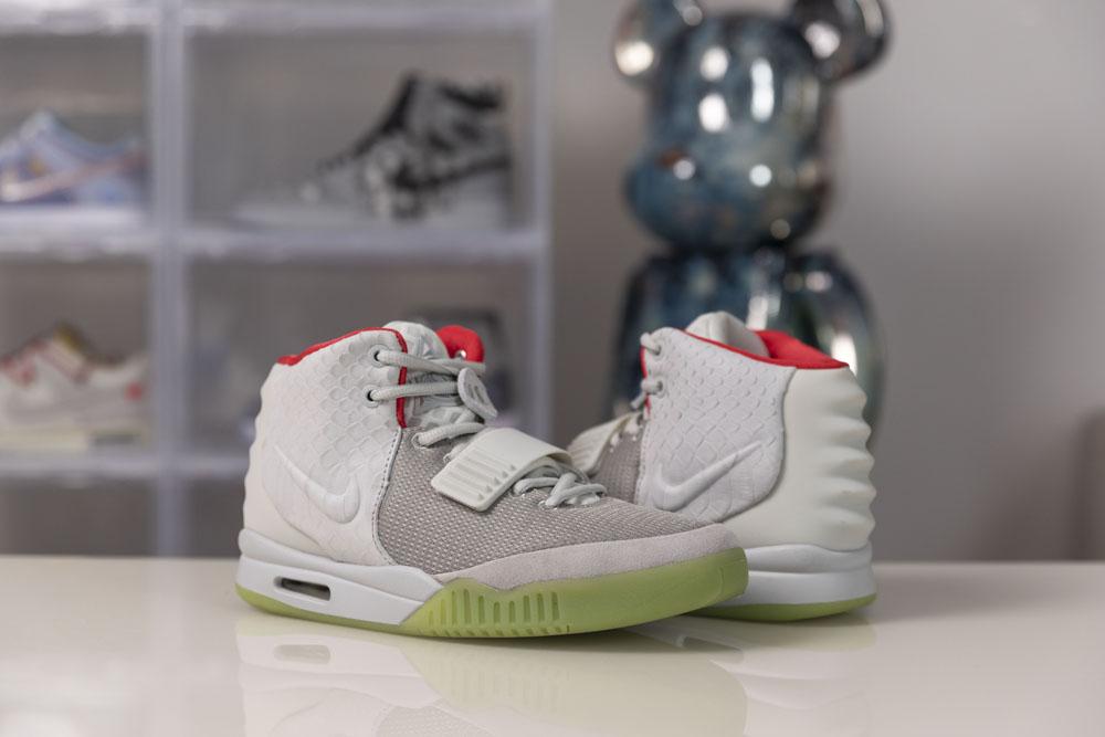 God Air Yeezy 2 Wolf Grey/ Pure Platinum Real materials Limited pairs